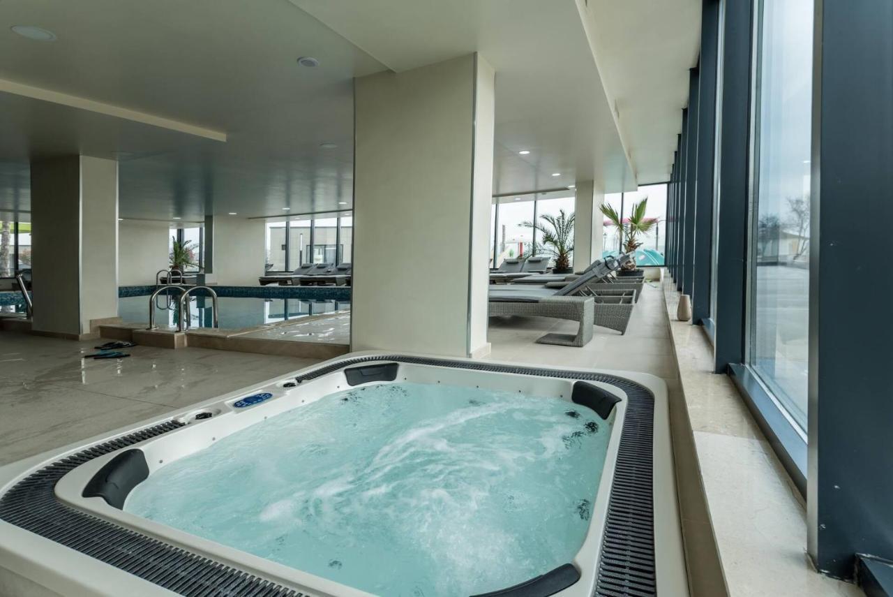 Luxury Kln By Alezzi Mamaia Nord Apartment Navodari Ngoại thất bức ảnh
