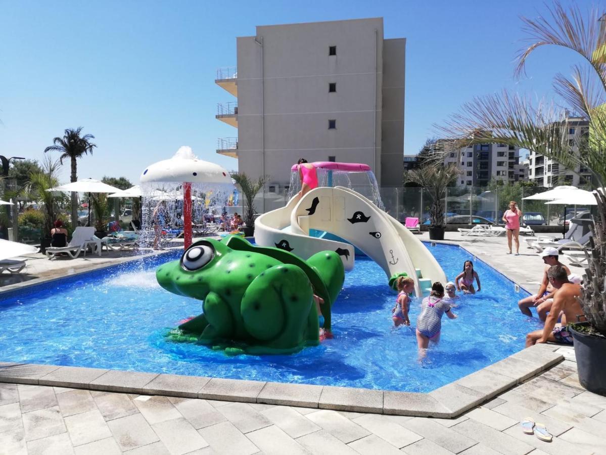 Luxury Kln By Alezzi Mamaia Nord Apartment Navodari Ngoại thất bức ảnh